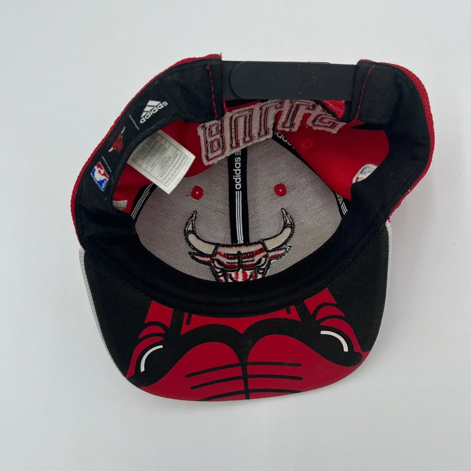 Chicago Bulls Hat Cap Snapback Red Black Basketball Adjustable NBA Adidas Mens