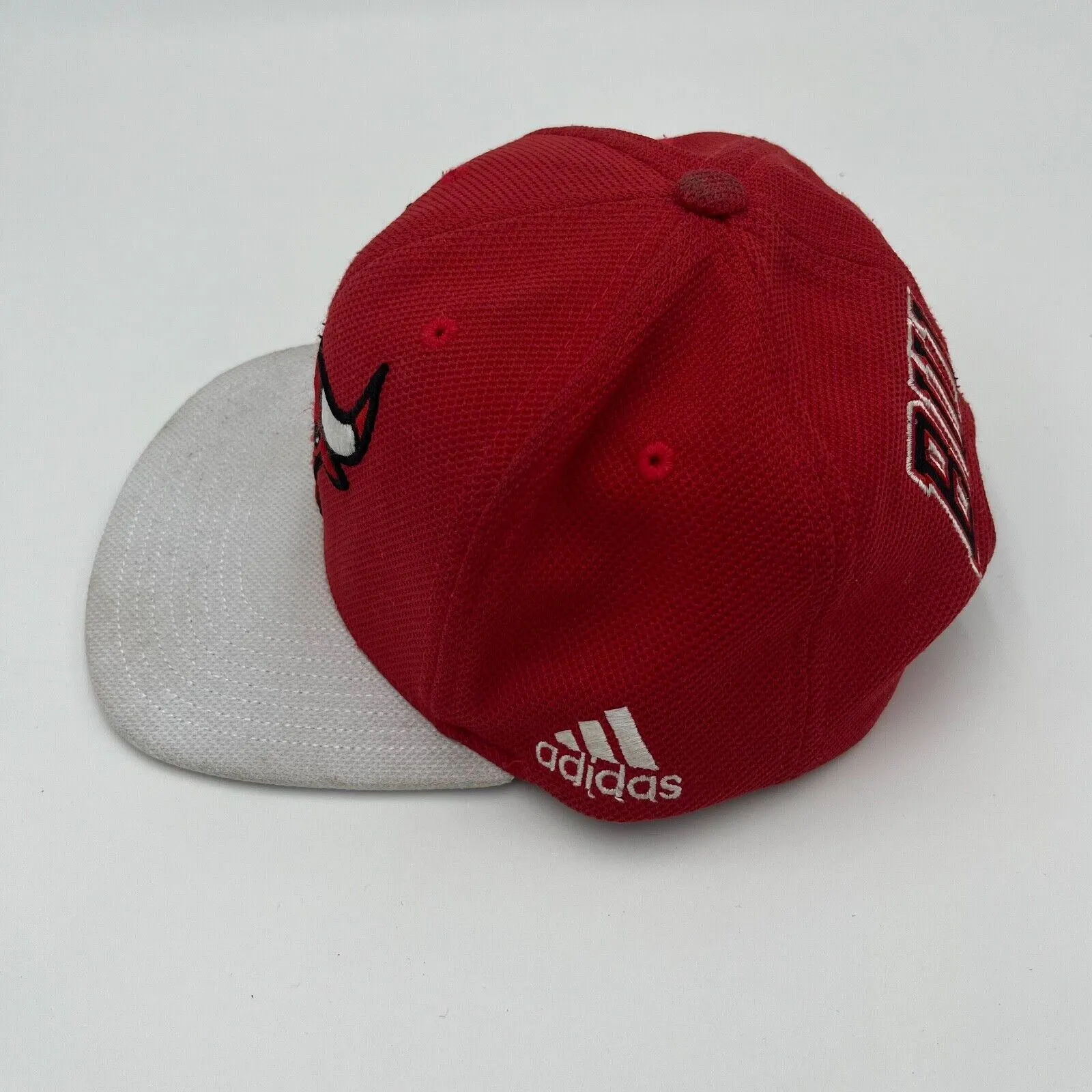 Chicago Bulls Hat Cap Snapback Red Black Basketball Adjustable NBA Adidas Mens