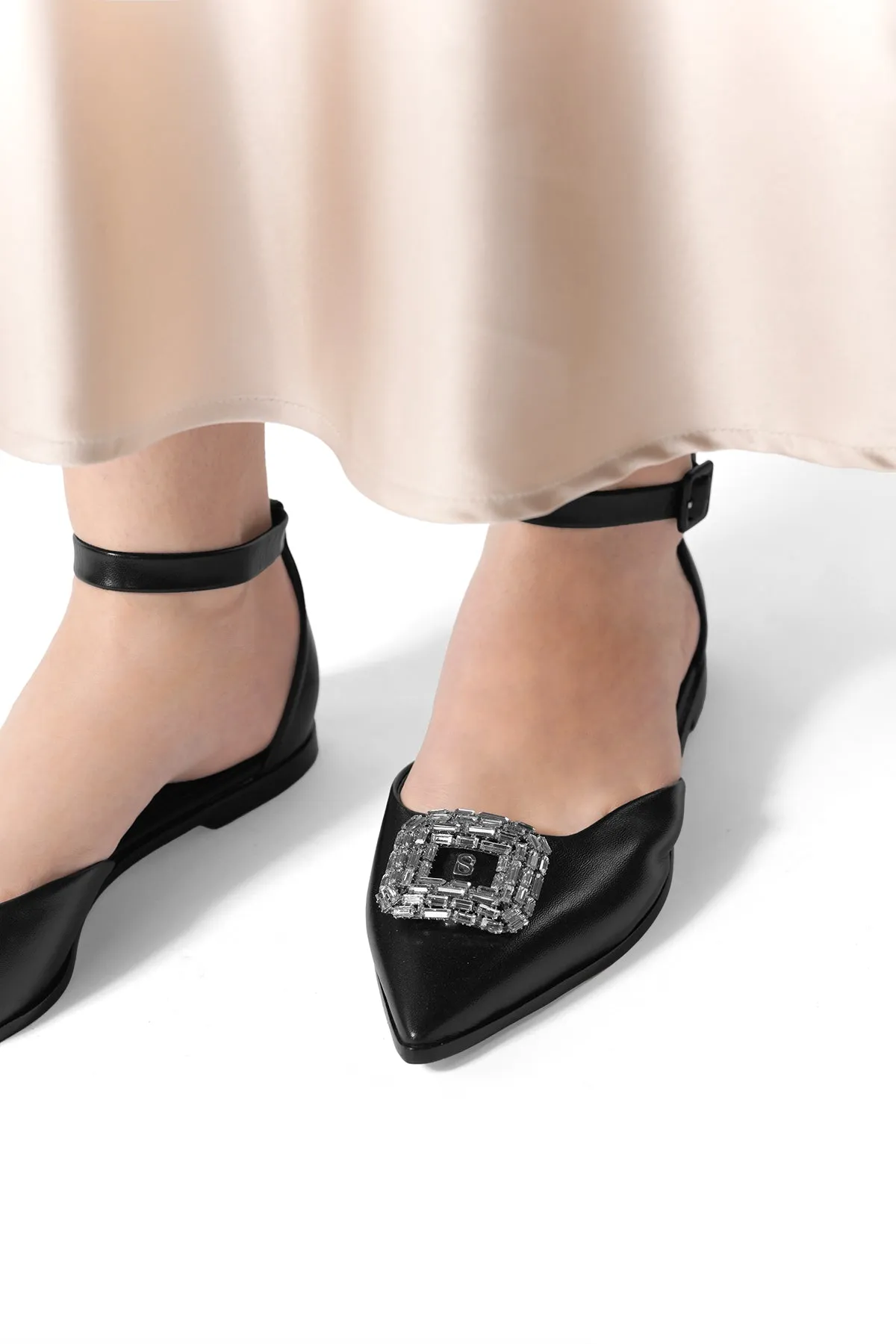 Danica Flat Shoes - Black