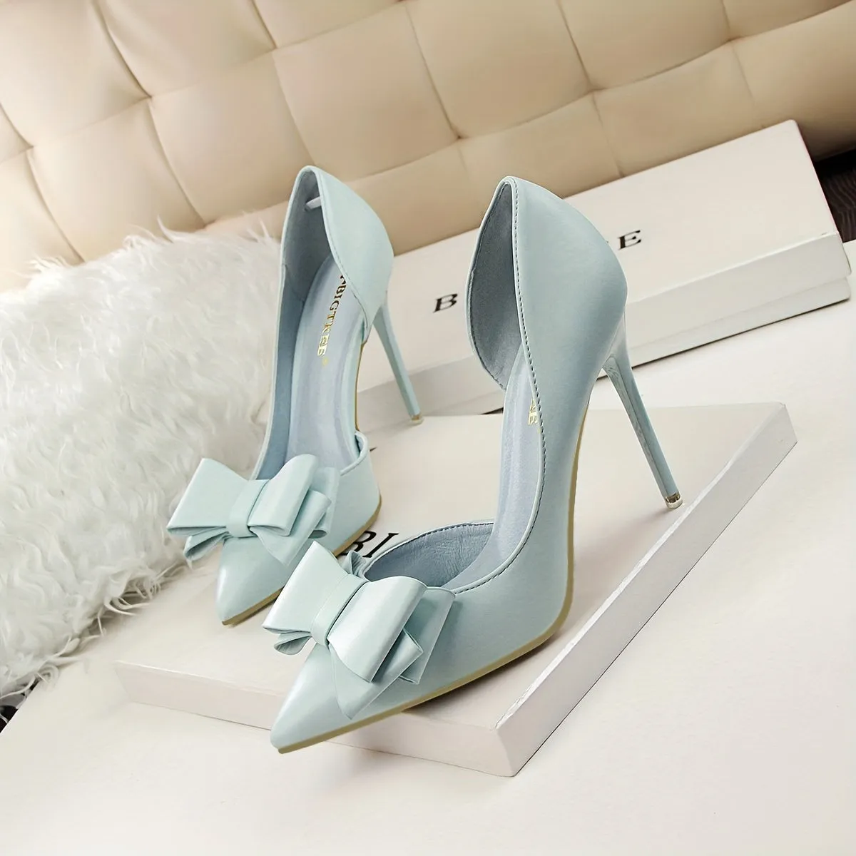 Elegant Bowknot Stilettos - Fashion Pointed-Toe Pumps with Cut-Out Side Design, Decorative Heel, and Slip-Resistant Soles for Women