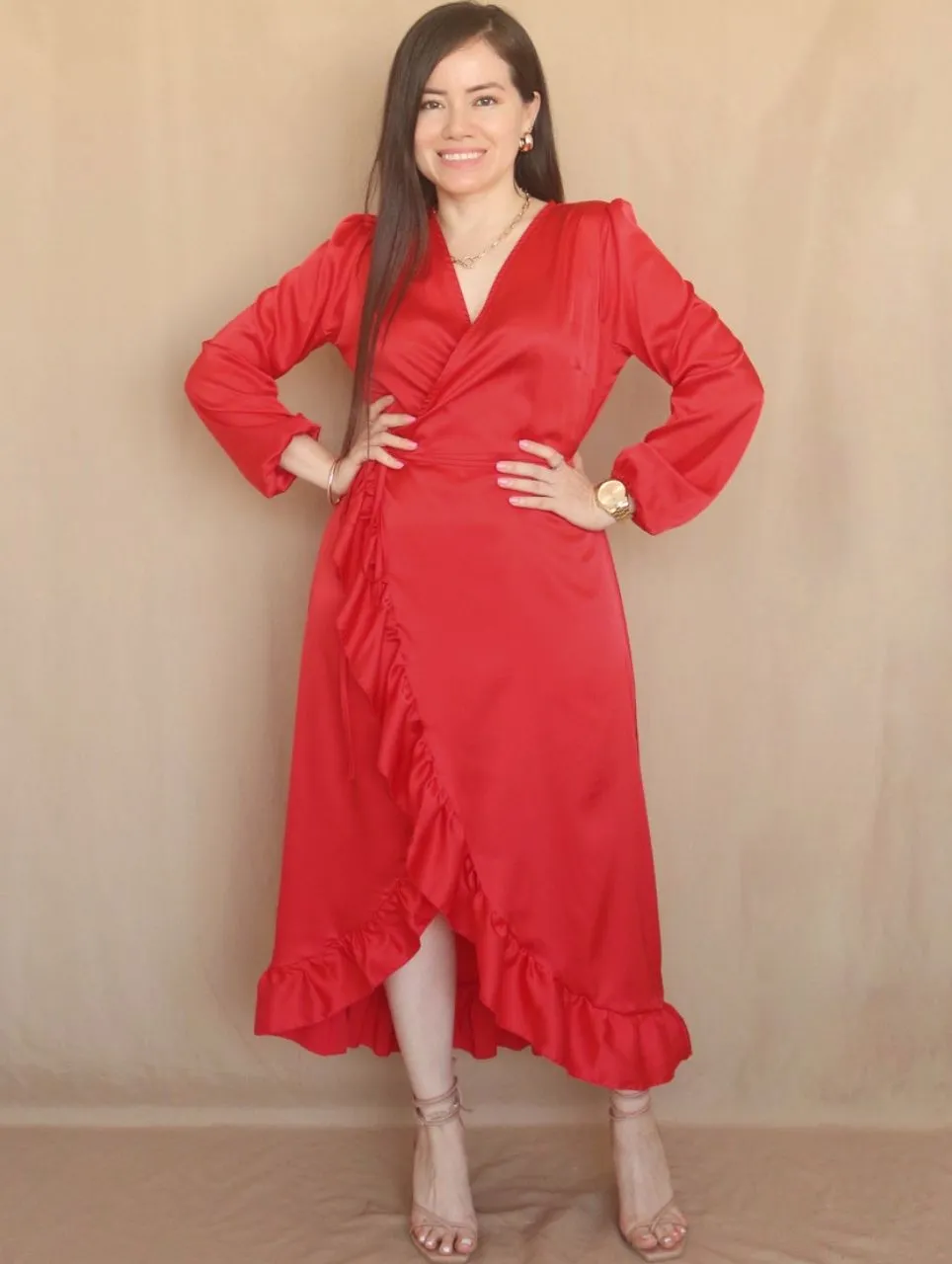 MAXIVESTIDO ENVOLVENTE CON VUELOS ROJO ENTERO