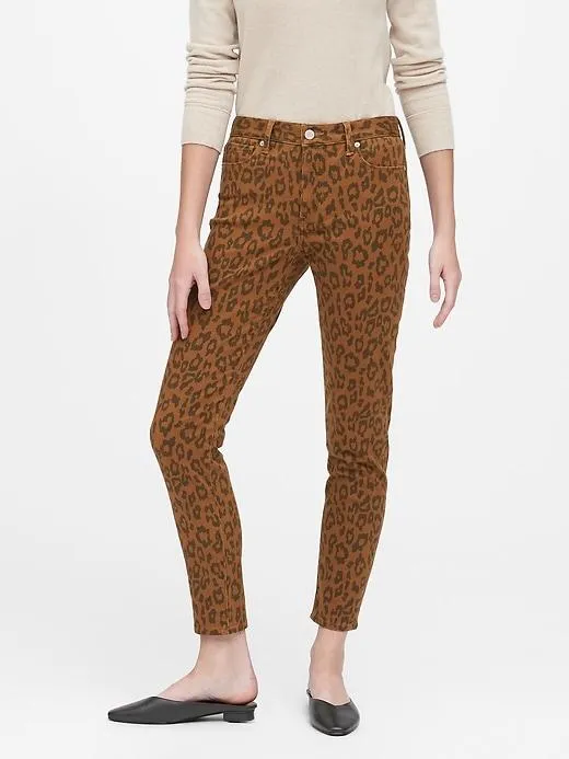 Mid-Rise Skinny Leopard Jean In Caramel Leopard Print