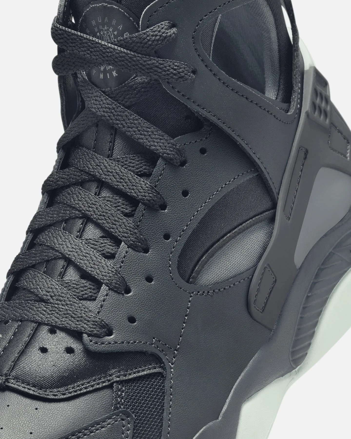 Nike Air Flight Huarache Dark Smoke Grey/Black