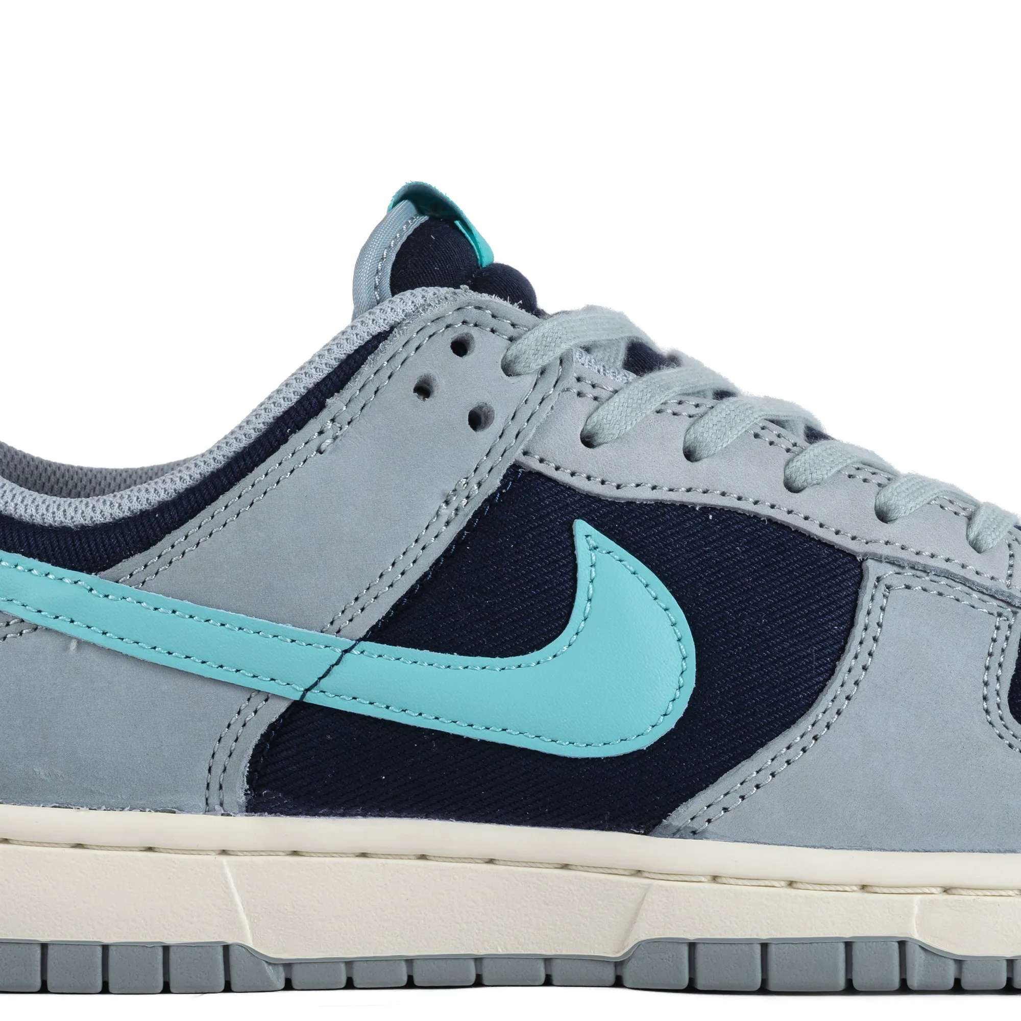 Nike Dunk Low Retro Premium Light Pumice/Green Frost/Dark Obsidian FB8895-001