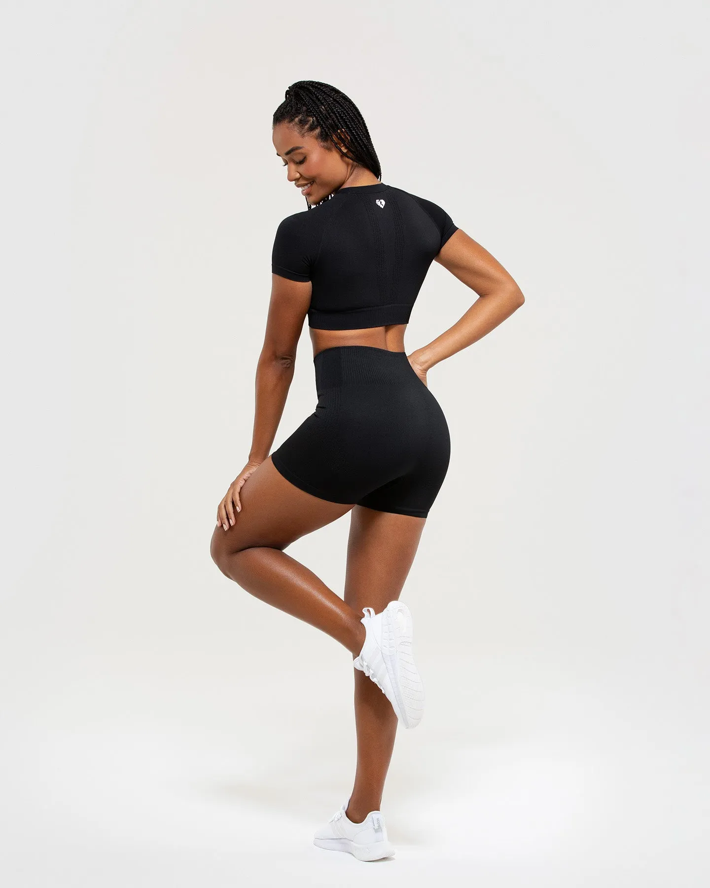 Power Seamless Short Sleeve Crop Top | Black