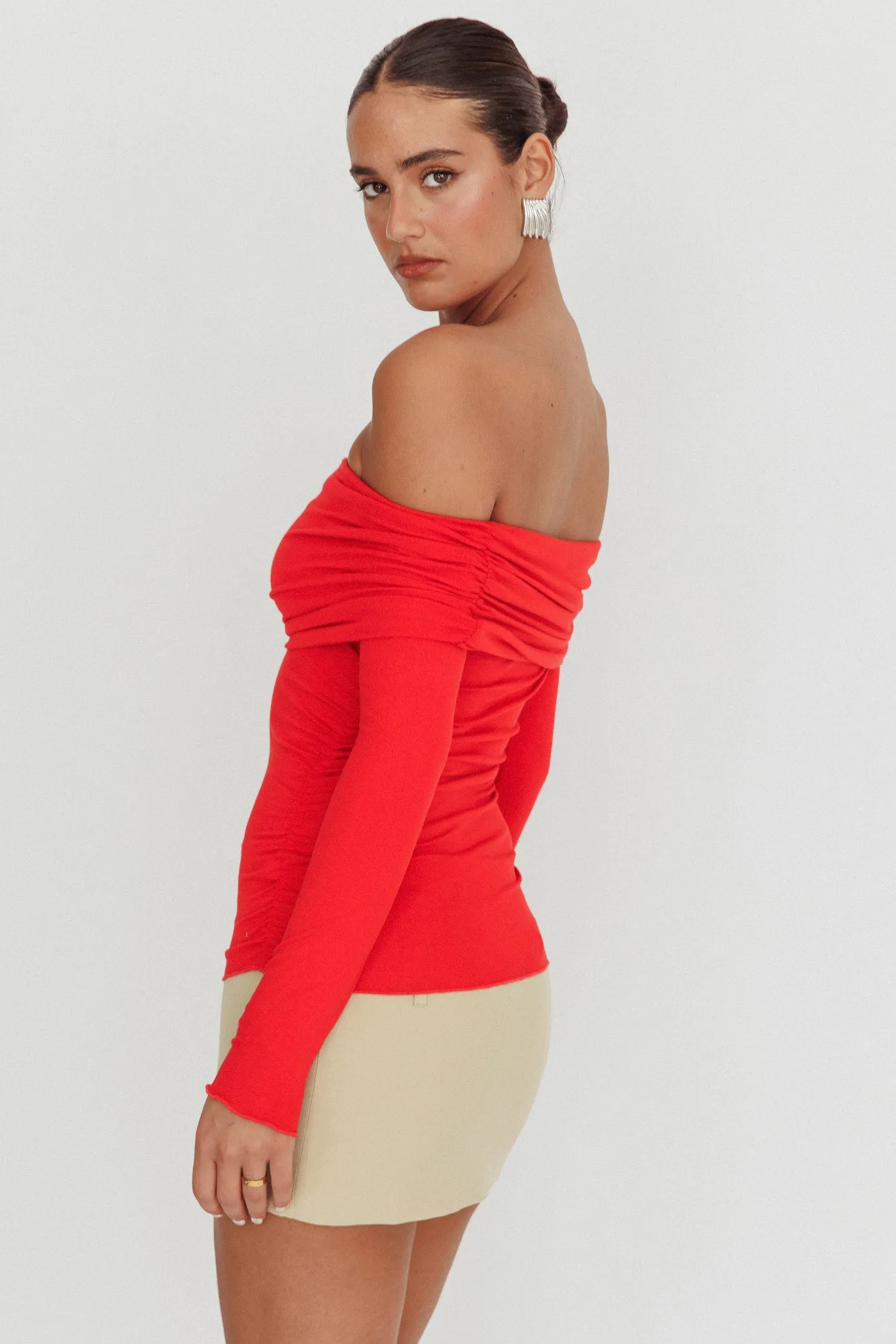 Ricki Off-Shoulder Long Sleeve Top Red