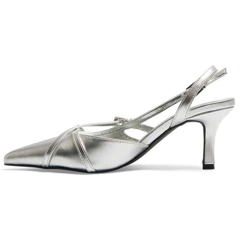 Veronica Heel in Silver Metallic